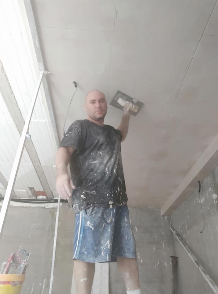 Antonio Morales escayolista yesero y perlitero en Sevilla y Dos Hermanas